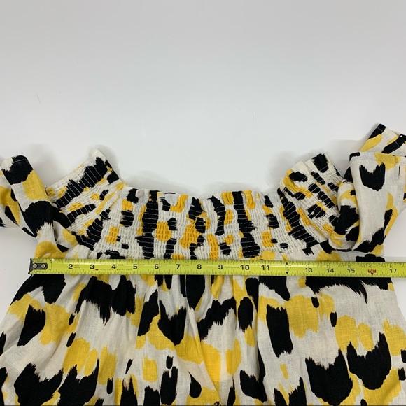 Who What Wear Linen Graphic Cat Smocked Off The Shoulder Short Sleeve Blouse Nwt - Picture 13 of 16